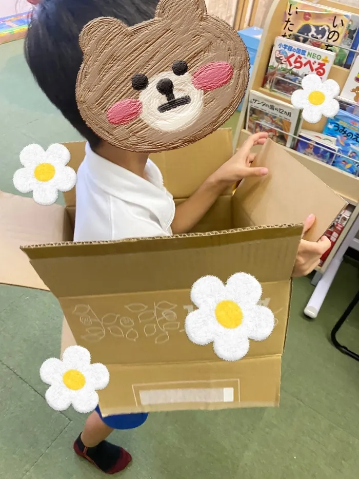 チャイルドウィッシュちりゅう /ダンボール遊び📦