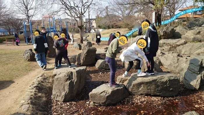 放課後等デイサービス ウィズ東大宮/岩場のある公園