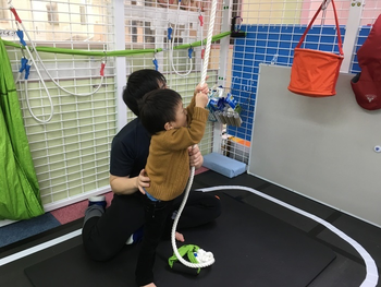 t e c o てこ 感じて理解する集中教室/スタッフの専門性・育成環境