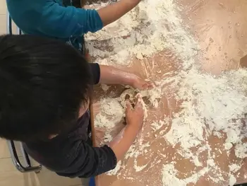 児童発達支援元気キッズ朝霞教室/小麦粉粘土で遊びました！