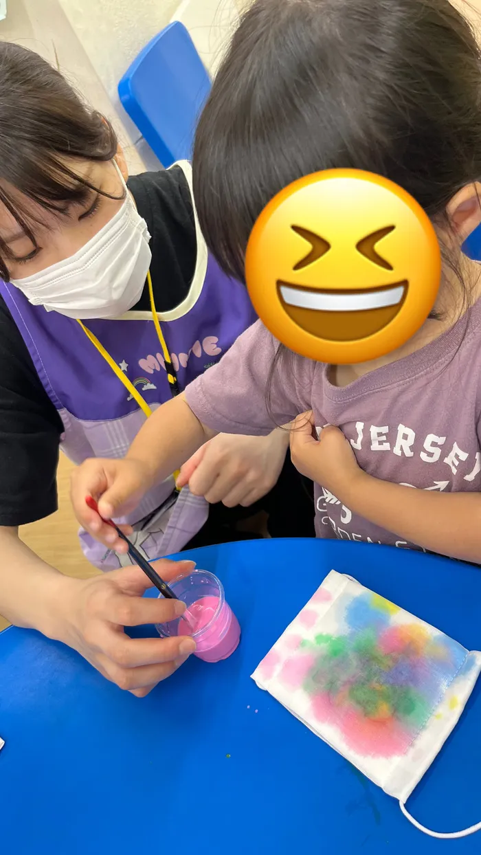 見学受付中！専門職在籍/送迎あり/年中無休（年末年始のみお休み）こぱんはうすさくら 入間豊岡教室/色水遊び🎨