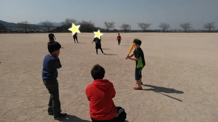  ちゃれんじくらぶ 春日教室/ｶｷｰｰﾝ (*･ω･)＿/  彡⚾️