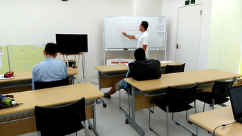 就職支援型放デイ きみどりはうす/日常の支援風景