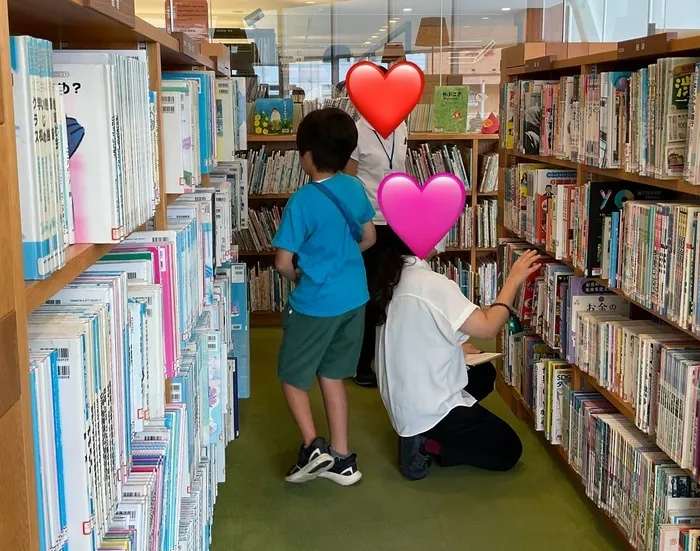 ハッピーテラスキッズ上尾駅前通り/「鴻巣中央図書館」におでかけしました📚