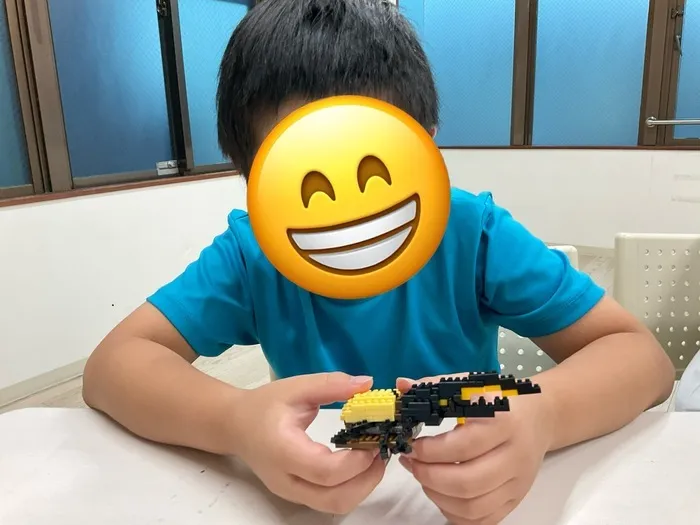 ハッピーテラスキッズ上尾駅前通り/プチブロックでヘラクレスオオカブトを作ろう