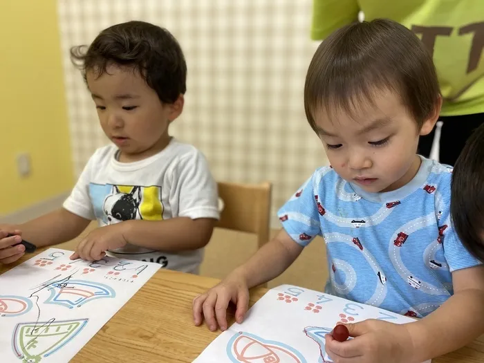 児童発達支援事業所　あった中央/帽子の周りをなぞり書き🖍