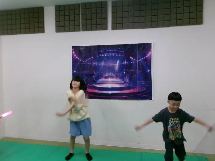 ライズ児童デイサービスししがや/(木)「ダンス」＆「運動の日」