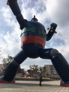 鉄人28号まで徒歩5分