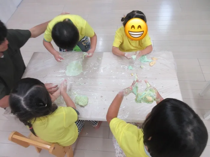 【広い室内遊び場が魅力！】ぷらすてん/小麦粉粘土の日でした🌞