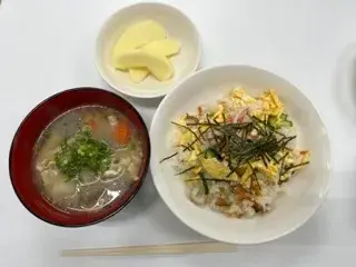 夢門塾二宮/調理実習　「ちらし寿司・豚汁」