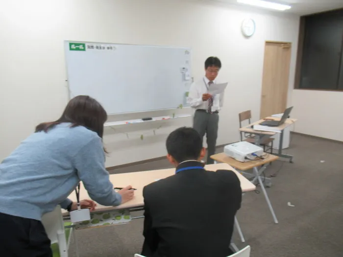 就労準備型放課後等デイサービスなかや勝田教室/お勉強してます📝