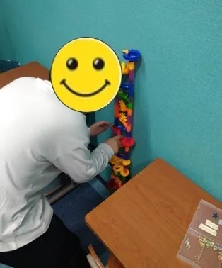 児童発達支援・放課後デイサービスさにーさいどあっぷ！/ピタゴラスイッチで高層ビル🏙️