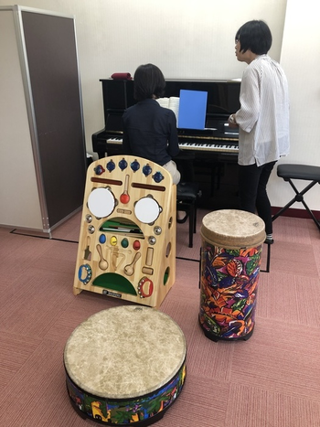 音楽特化型児童発達支援・放課後等デイサービス ミューズポコ伊勢/日常の支援風景