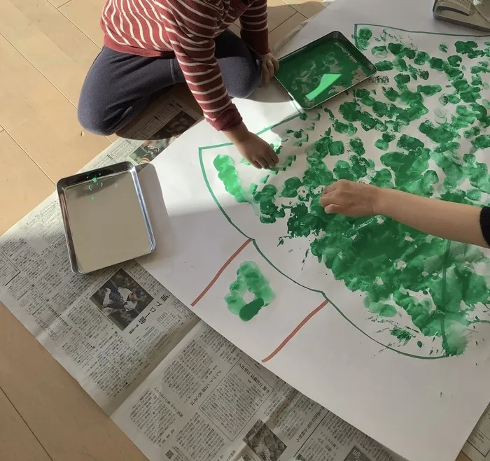 ブロッサムジュニア若葉台はるひ野教室/クリスマスツリーづくり🎄