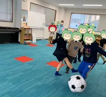 あっぷるtreehome/【みんな集まれ！】サッカーボールで遊ぶぞー！