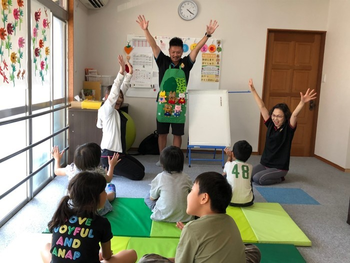 放課後等デイサービス かぶとむし/スタッフの専門性・育成環境