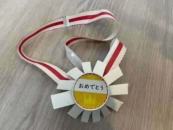 LITALICOジュニア烏丸教室/紙コップでメダル作り！