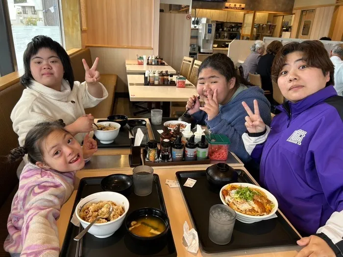 児童サポートチームにじいろの木/戸外活動