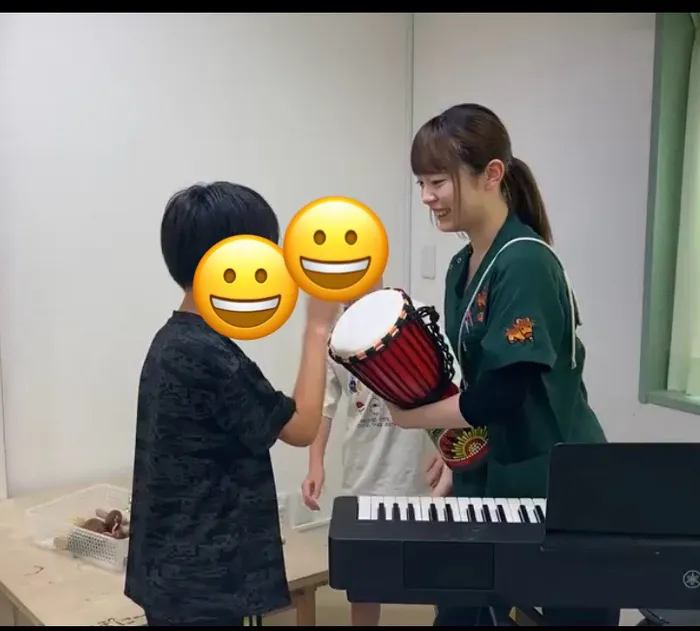 ぽにー/音楽プログラム　「ジャンベ」　