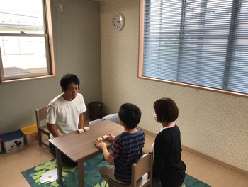ABA個別療育 Together Kids Yokohama(トゥギャザー・キッズ・ヨコハマ)/スタッフの専門性・育成環境