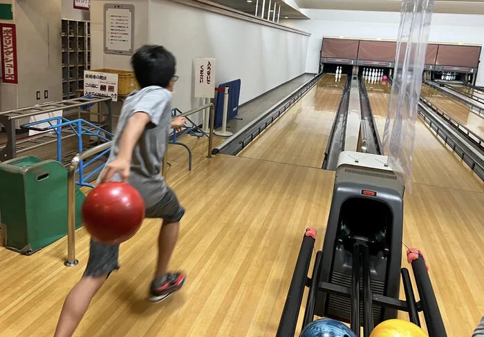 きりんのあくび　kids　ながせ/戸外活動でボーリング🎳