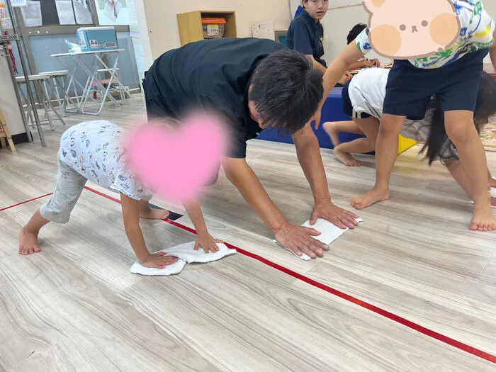 きりんのあくび　kids　ながせ/🚩雑巾がけレース🚩