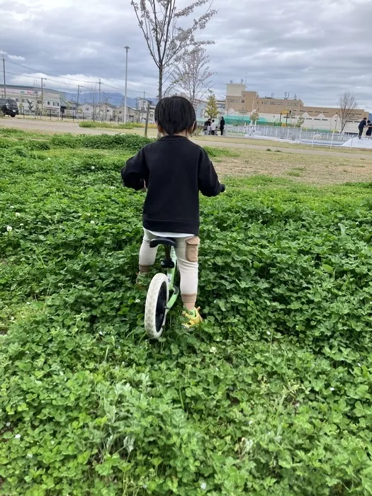 きりんのあくび　kids　ながせ/ストライダー🚲