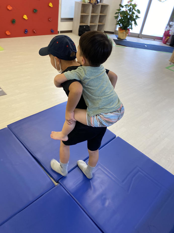 きりんのあくび kids ながせ/スタッフの専門性・育成環境