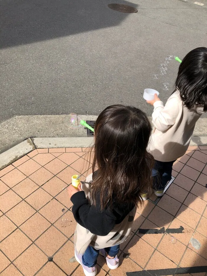 きりんのあくび　kids　ながせ/シャボン玉とんだ～～🎈