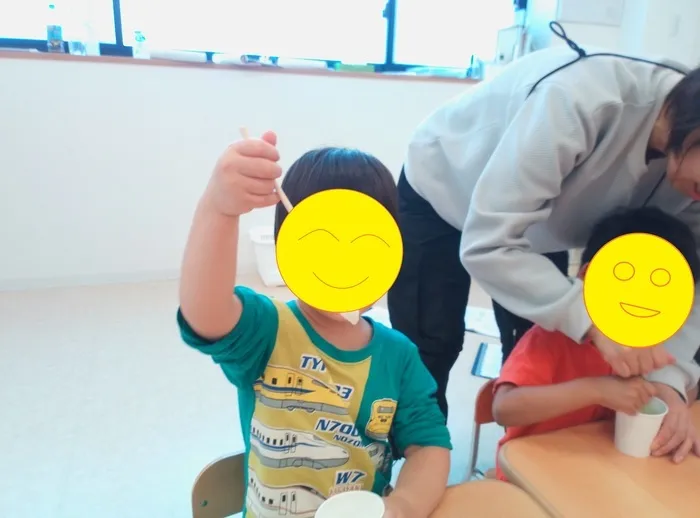 てらぴぁぽけっと大倉山教室/スライムづくり