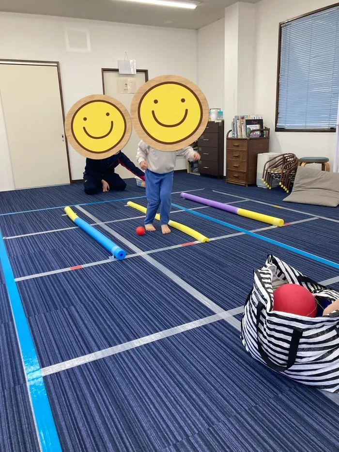 【姿勢を整える運動療育】 みらいーく初石/ボールを避けて！