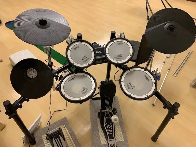 音楽療育など、いろいろな体験ができる準備をしております