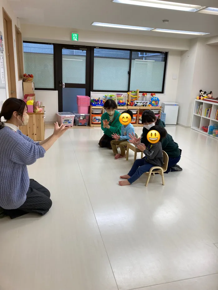 てらぴぁぽけっと　横浜センター北教室/手遊び歌(^^♪