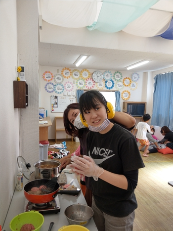 放課後等デイサービス事業所 ひらく/スタッフの専門性・育成環境