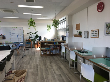 FreeSpaceソルド/スタッフの専門性・育成環境