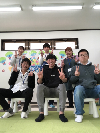 ☆空きあり☆送迎あり 叱られない教室 らいくす 放課後等デイサービス【川口並木教室】/スタッフの専門性・育成環境