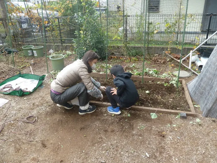 放課後等デイサービス　ハミングバード荏田西/芋ほり