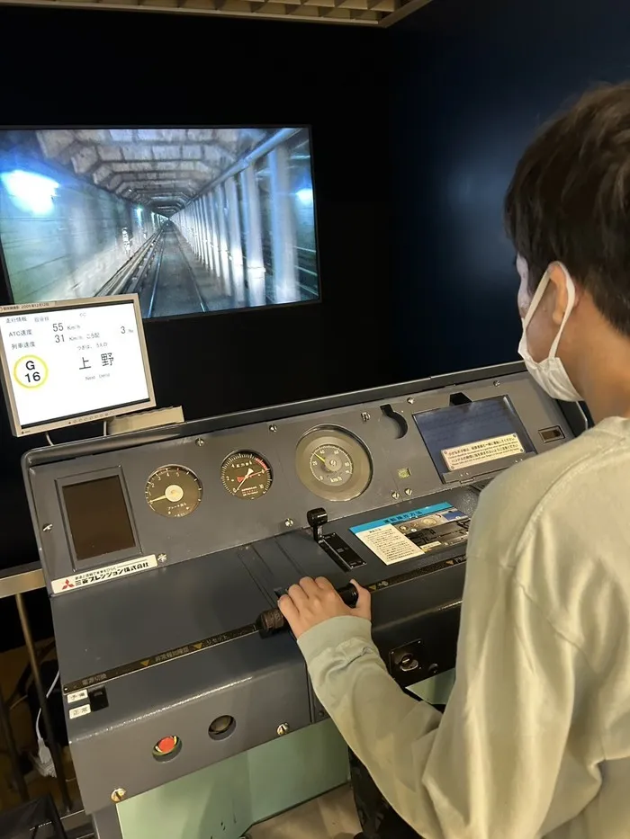 ふれあい児童発達支援・放課後等デイサービス 市川行徳教室/僕は電車の運転士!🚉