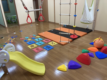 KIDSBASE さんかく/設備