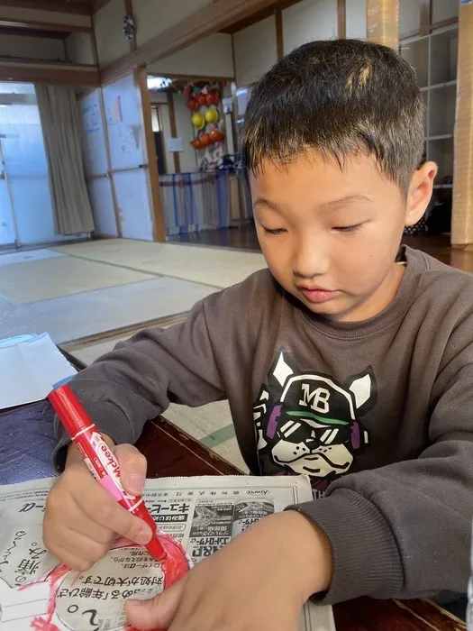 ライズ児童デイサービス楽音寺/さぁて、何を作っているのでしょうか⁉️😁