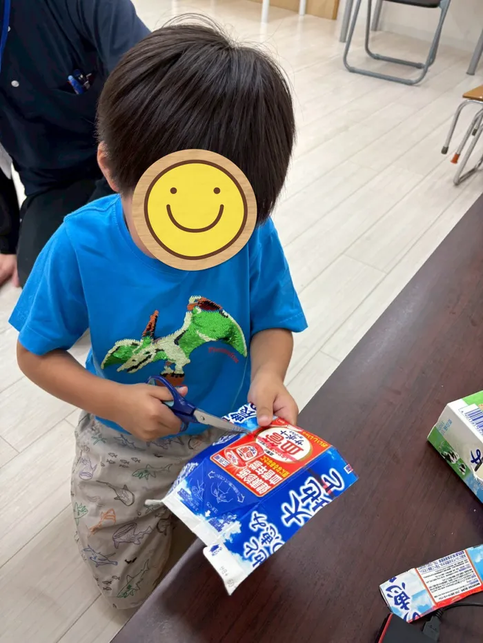児童発達支援・放課後等デイサービスHUGS（ハグ）