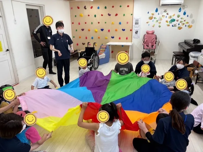 児童発達支援・放課後等デイサービスHUGS（ハグ）