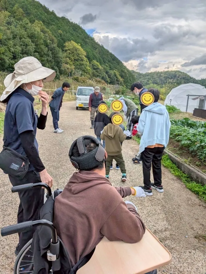 児童発達支援・放課後等デイサービスHUGS（ハグ）