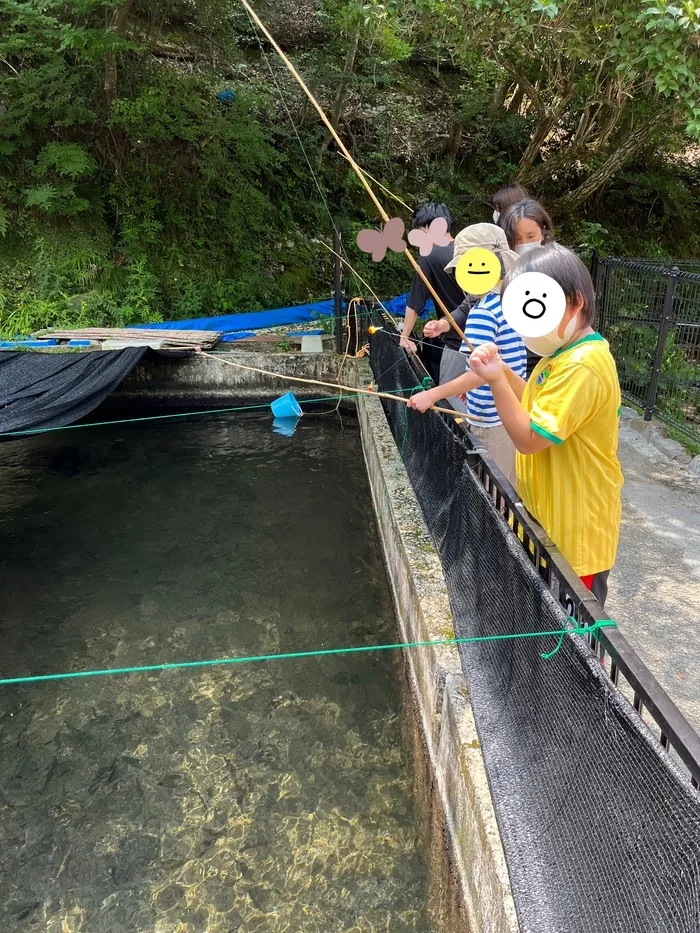 放課後等デイサービス ガリレオ オリンピア/有馬ます池で魚釣り🎣