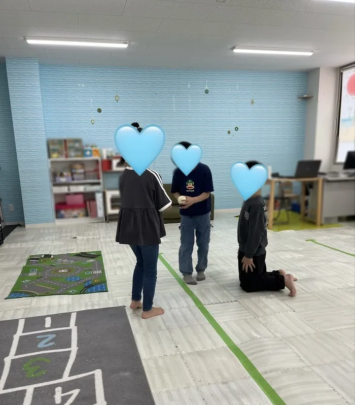 きっずあいらんどふたば中川教室/🎾ボール運びリレー🎾