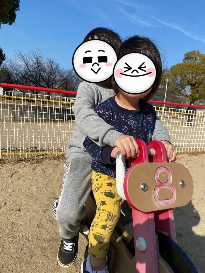 きりんのあくび　kids　ふせ/公園での出来事🏍