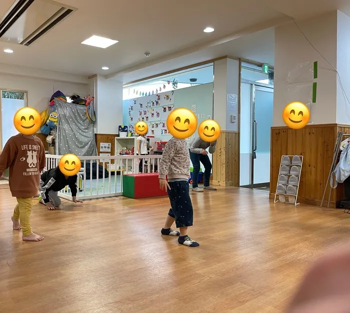 きりんのあくび　kids　ふせ/だるまさんが転んだ🎵