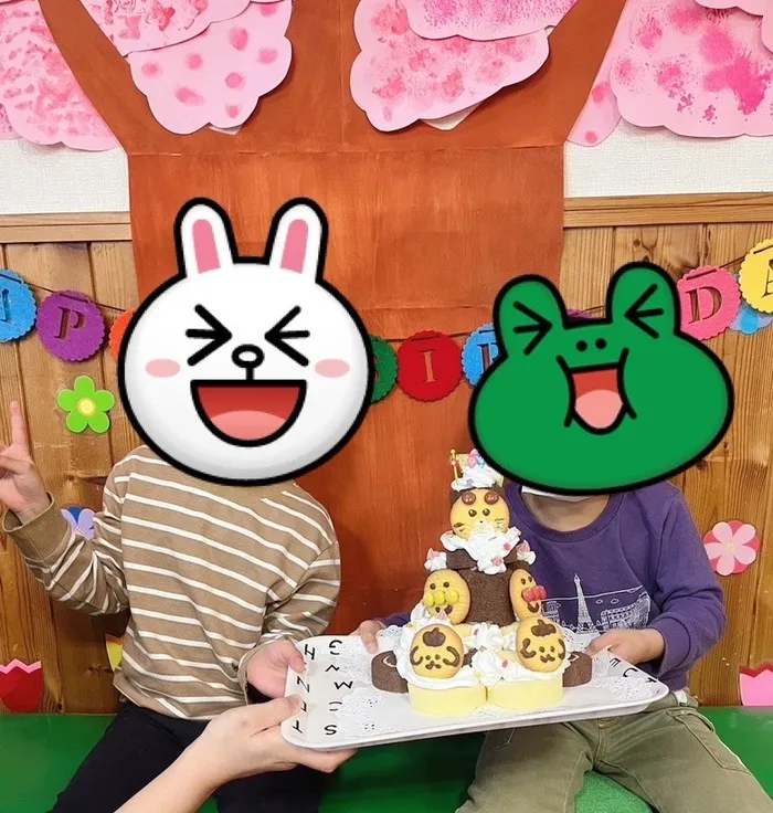 きりんのあくび　kids　ふせ/3月のお誕生日会の様子🍰