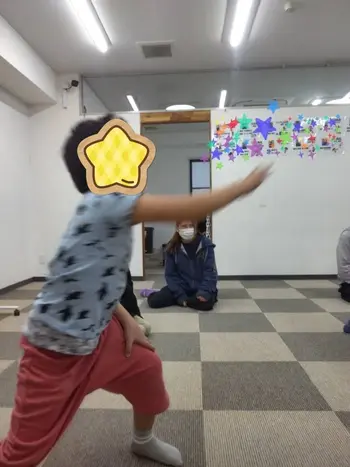 ちゃれんじくらぶ日の出教室/室内レクリエーション(ジェスチャーゲーム)
