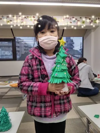 ちゃれんじくらぶ日の出教室/創作活動(クリスマスツリー作り)🎄